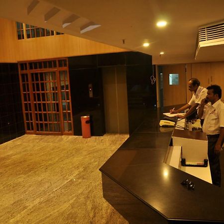 Krishna Residency Hotel Vijayawāda Exterior foto